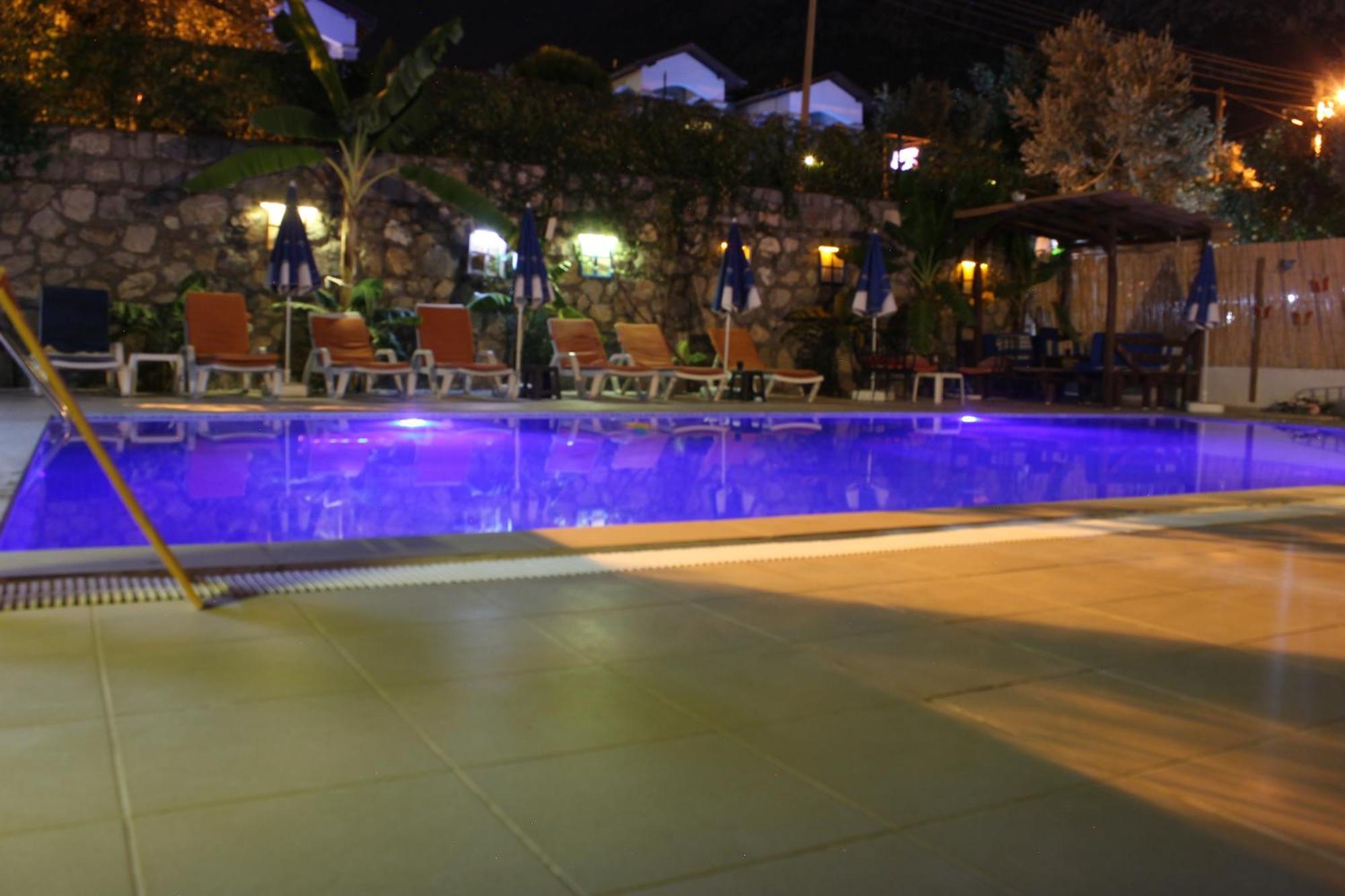אולודניץ Sarihan Apart Otel מראה חיצוני תמונה