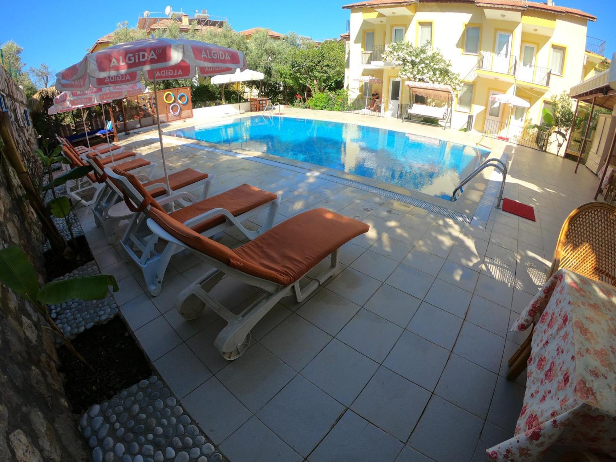 אולודניץ Sarihan Apart Otel מראה חיצוני תמונה