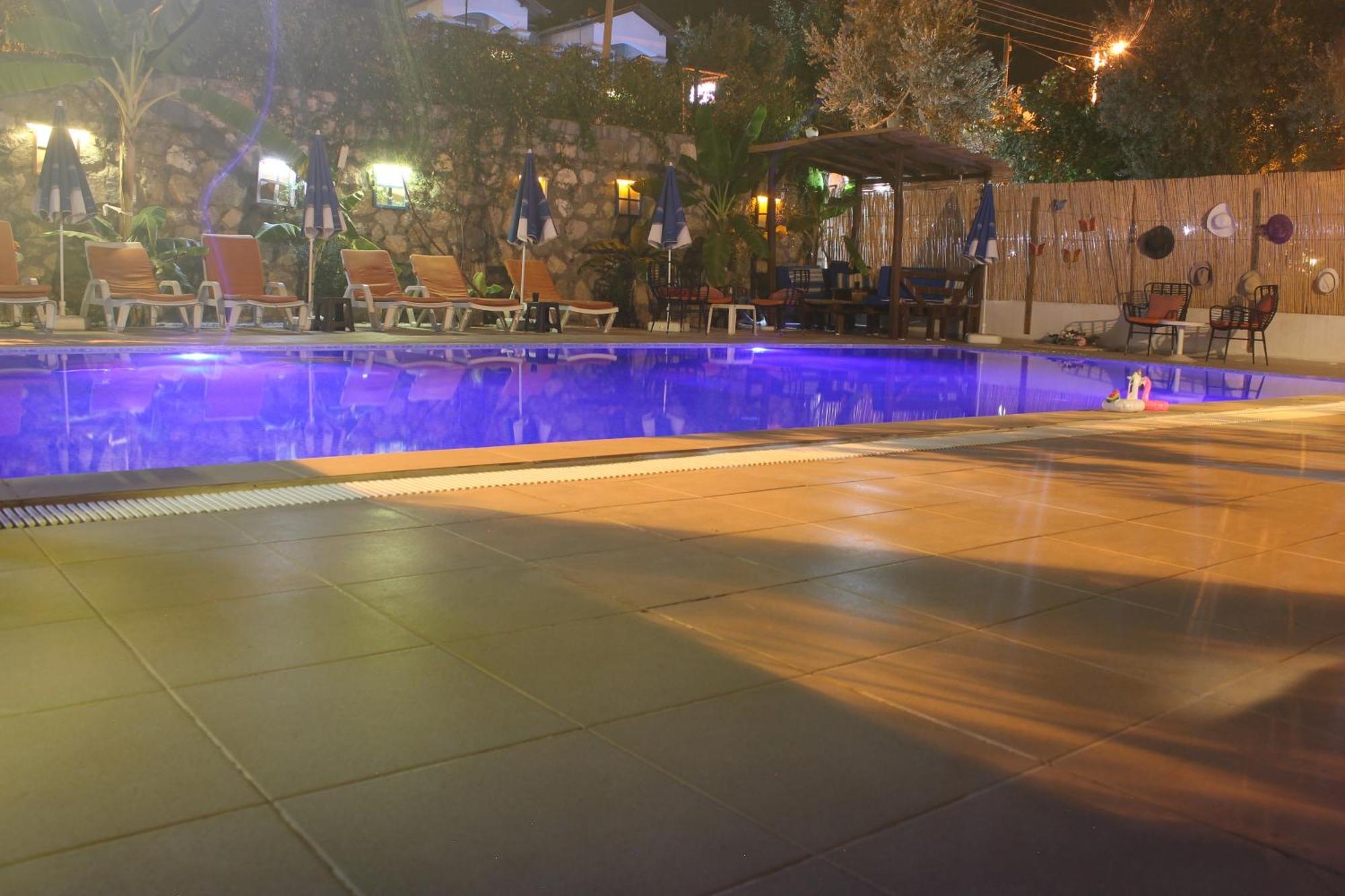 אולודניץ Sarihan Apart Otel מראה חיצוני תמונה